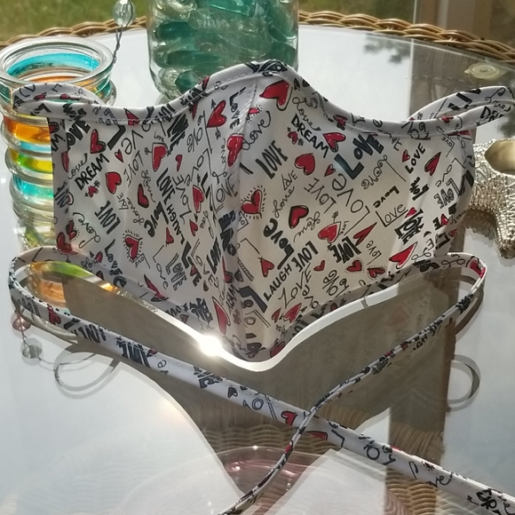 Brighton Accessories - Brighton Tom clancy Heart Face mask set of 2 limited edition